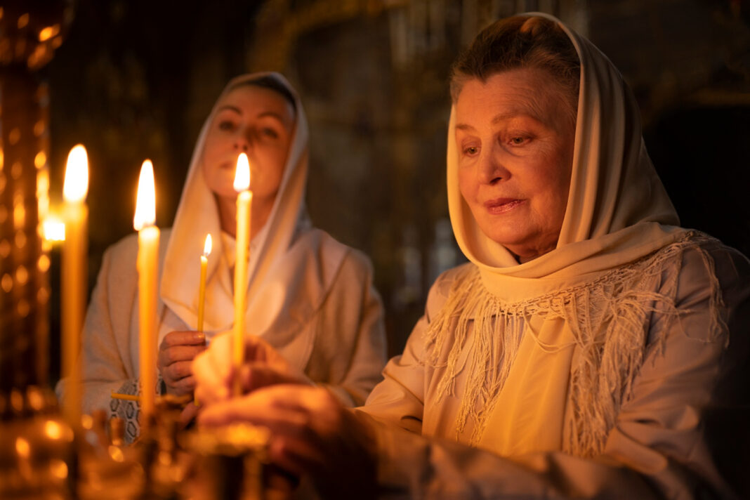 церковь вера прихожане молитва свечи