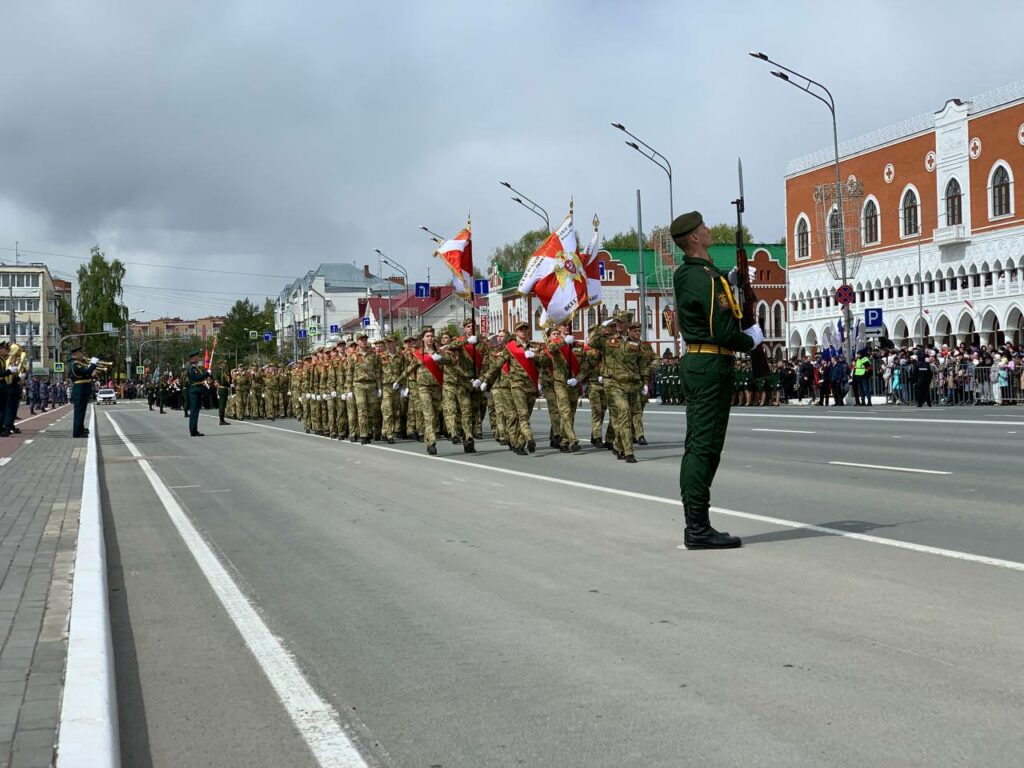 В Йошкар-Оле отгремел парад Победы